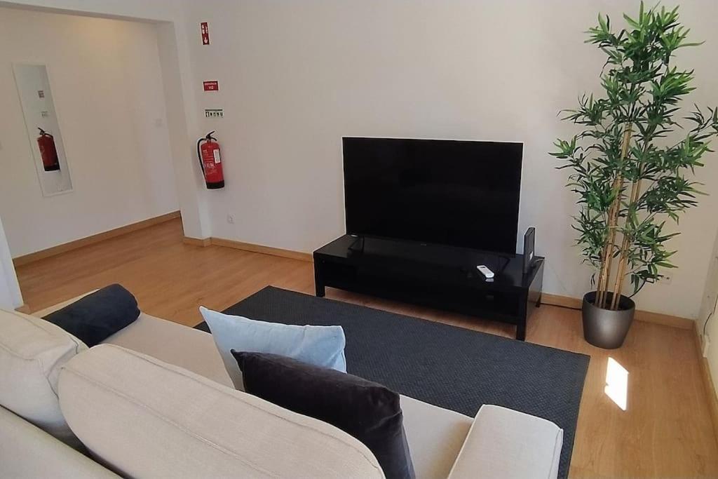 Lisboa/City/Sunny Apar/Metro/Airport/Wifi/Air Cond 外观 照片